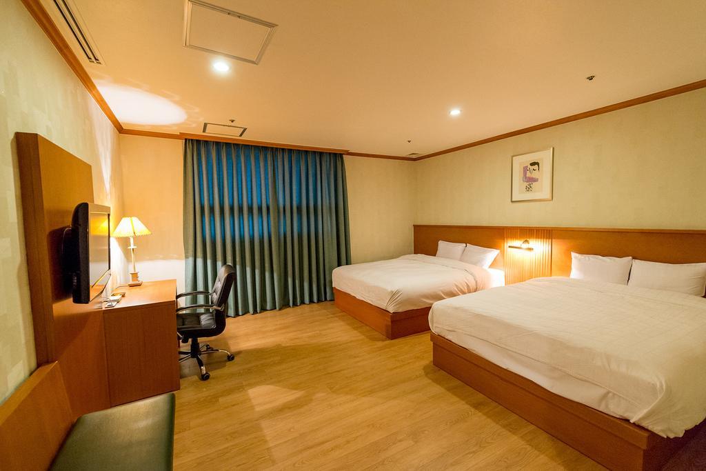 Gwangju Prado Hotel Gwangju Metropolitan City Exterior photo