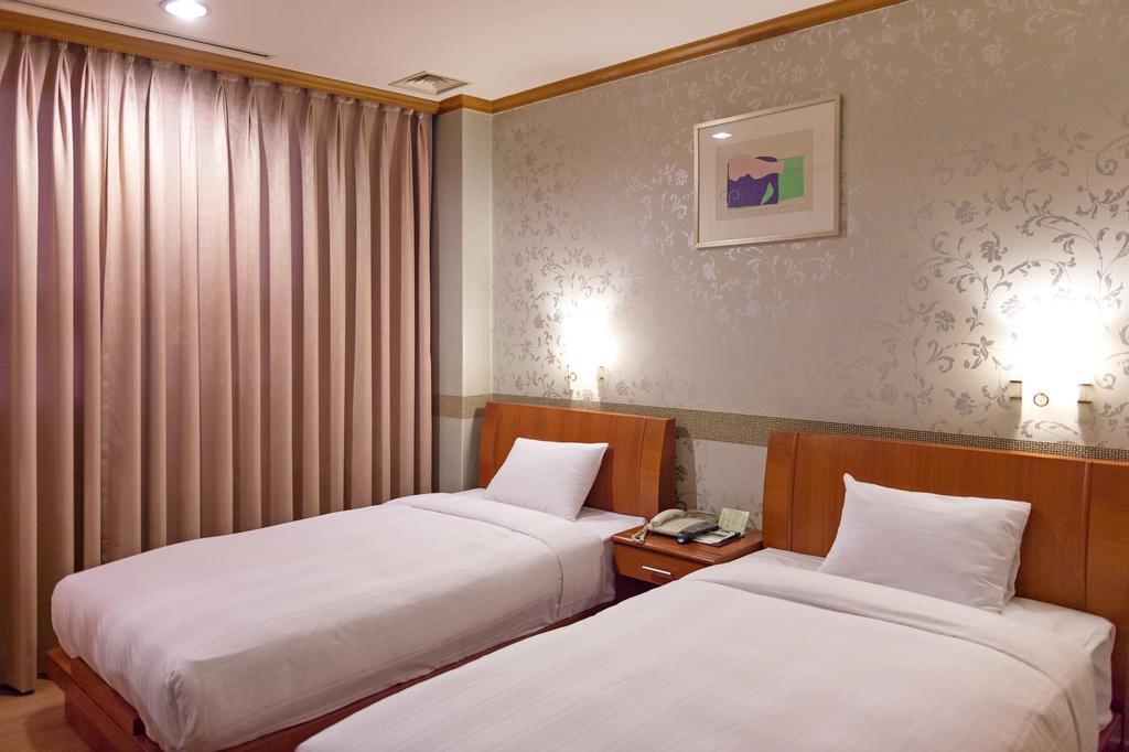 Gwangju Prado Hotel Gwangju Metropolitan City Exterior photo